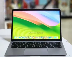 New Laptop Apple MacBook Air 2019 8GB Intel Core I5 SSD 256GB