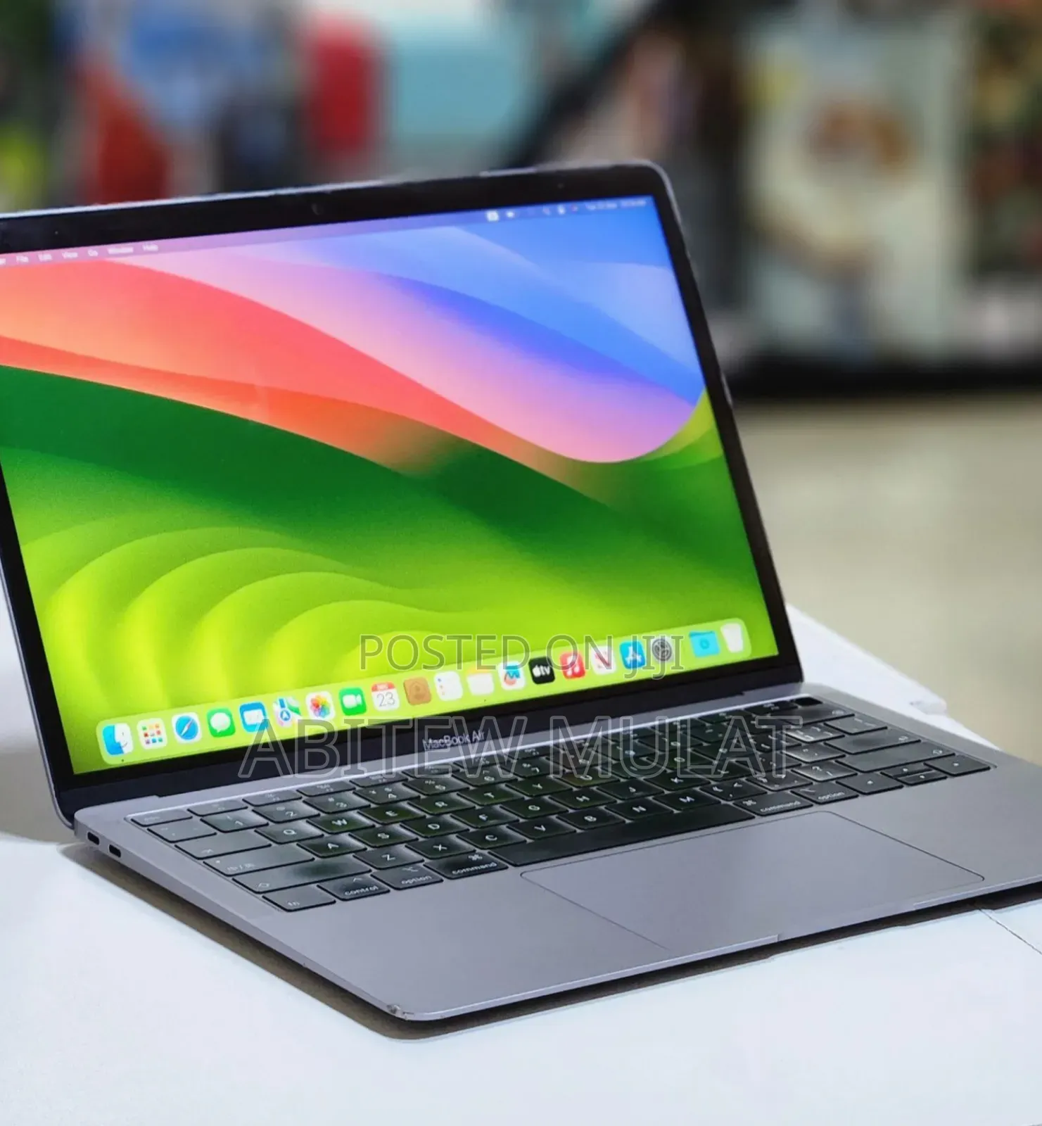 New Laptop Apple MacBook Air 2019 8GB Intel Core i5 SSD 256GB