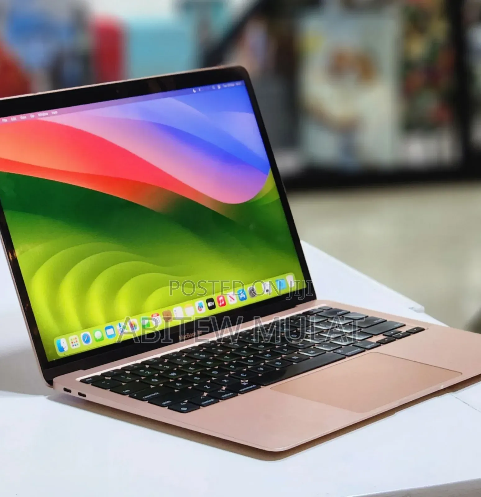 New Laptop Apple MacBook Air 2020 M1 8GB Apple M1 SSD 256GB