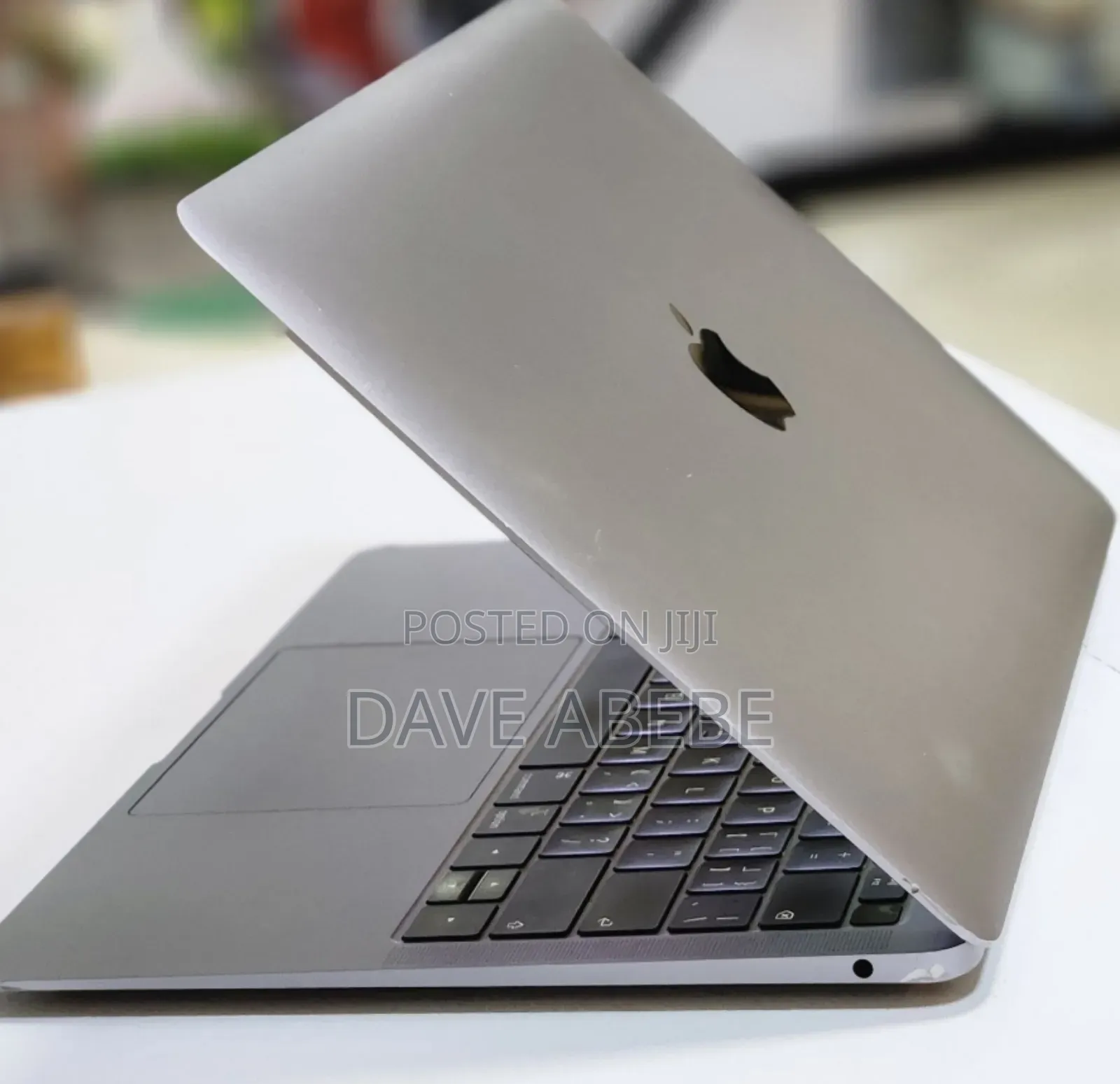 New Laptop Apple MacBook Air 2019 8GB Intel Core i5 SSD 256GB