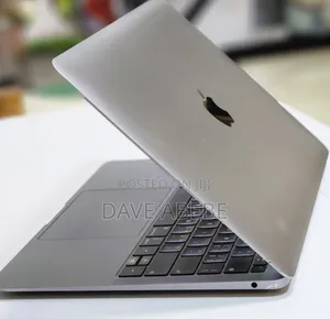 New Laptop Apple MacBook Air 2019 8GB Intel Core i5 SSD 256GB