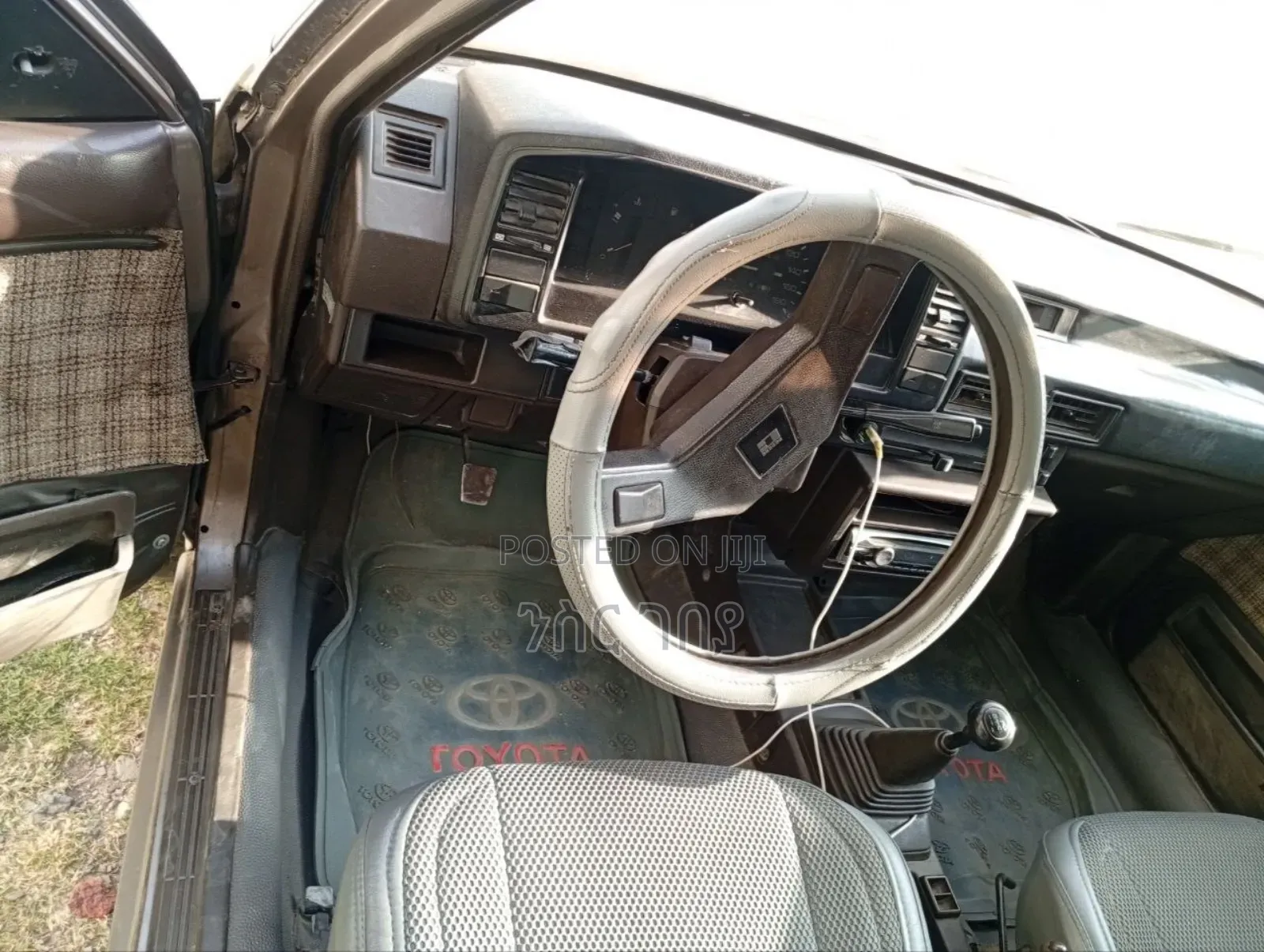 Toyota Corolla 1986 Gray