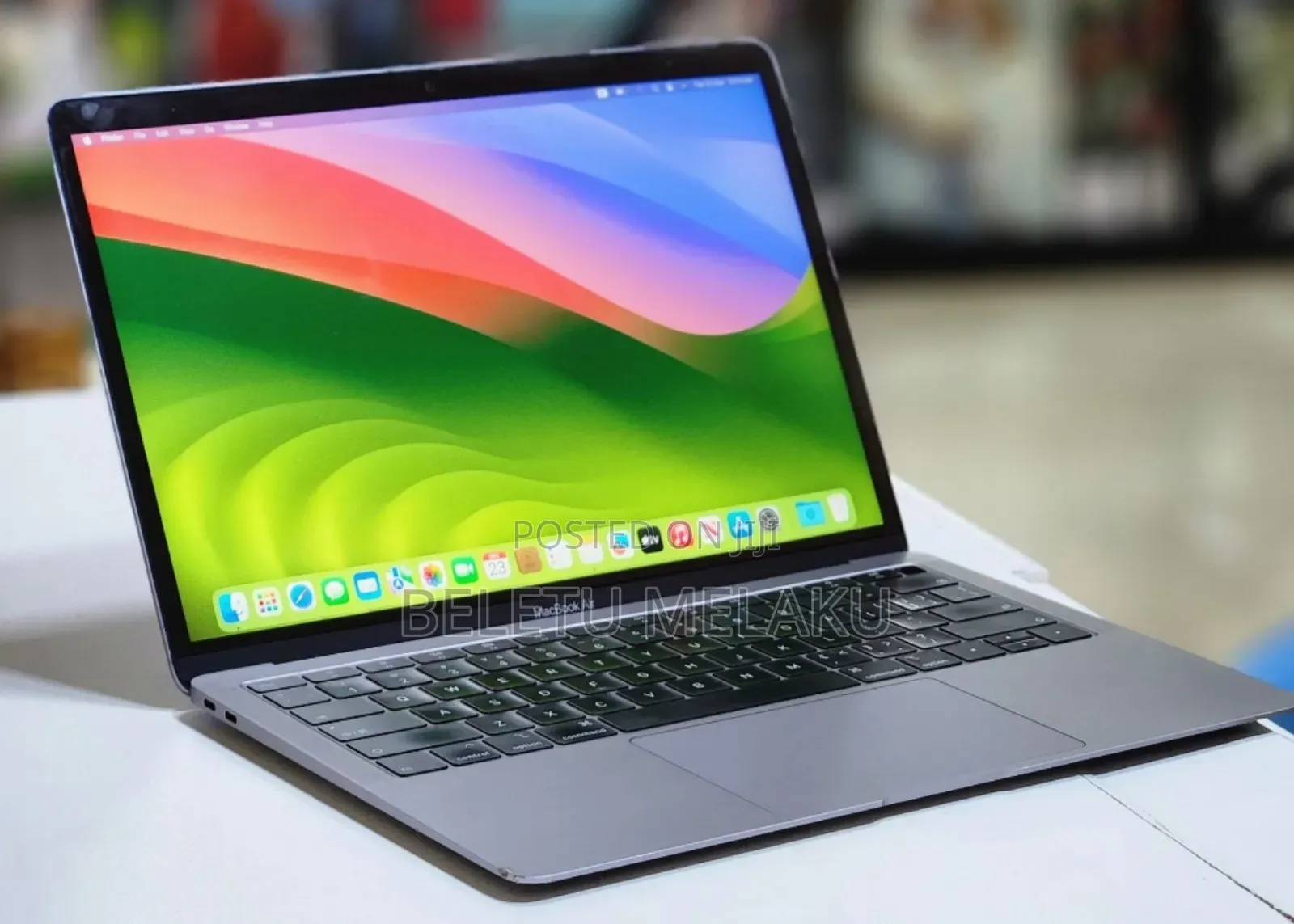 New Laptop Apple MacBook Air 2019 8GB Intel Core I5 SSD 256GB