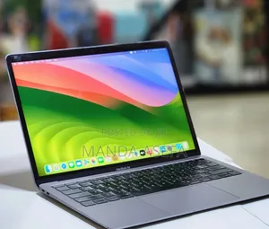 New Laptop Apple MacBook Pro 2019 8GB Intel Core I5 SSD 256GB