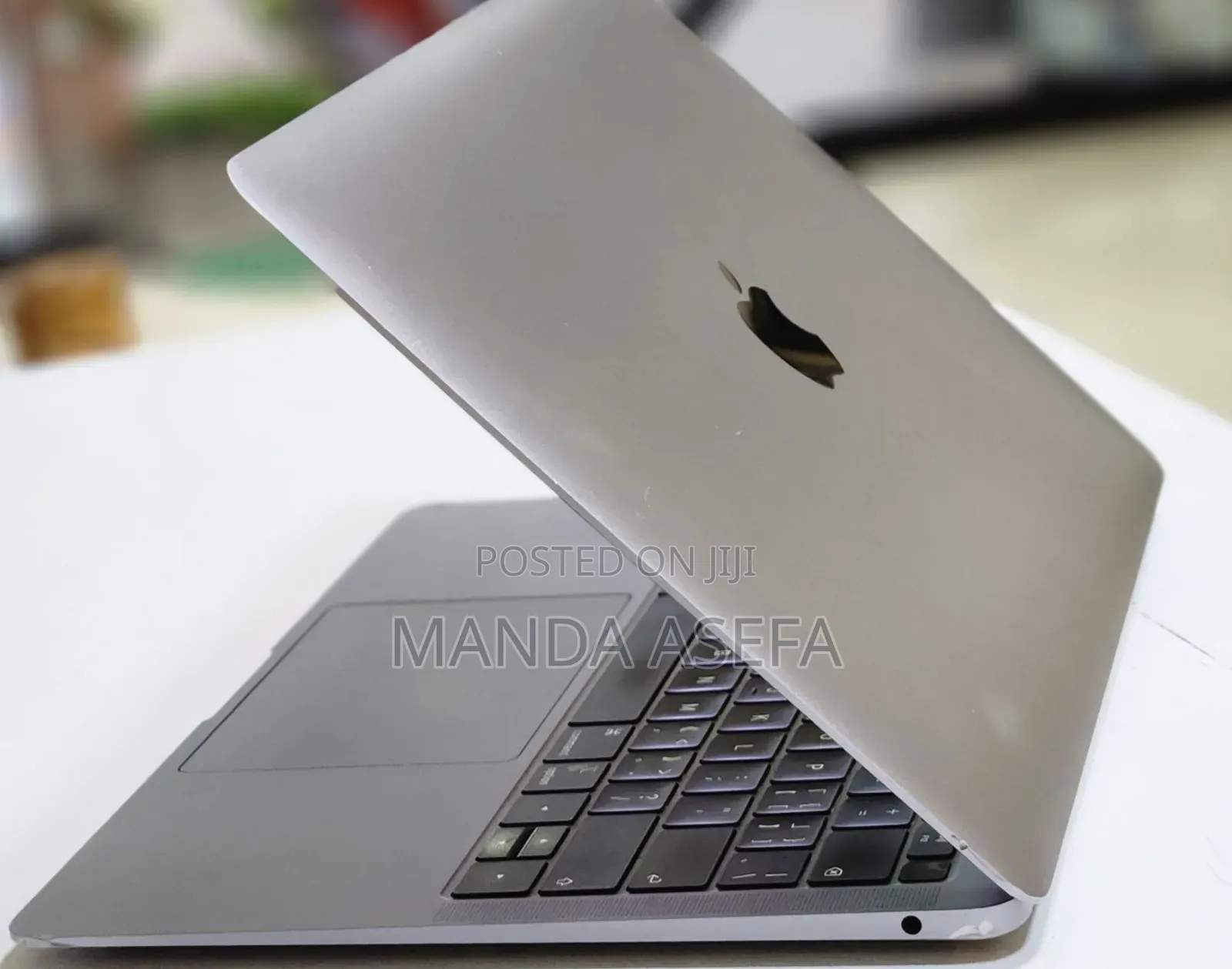 New Laptop Apple MacBook Pro 2019 8GB Intel Core I5 SSD 256GB
