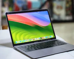 New Laptop Apple MacBook Pro 2019 8GB Intel Core I5 SSD 256GB