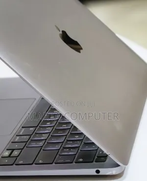 New Laptop Apple MacBook Air 2019 8GB Intel Core I5 SSD 256GB