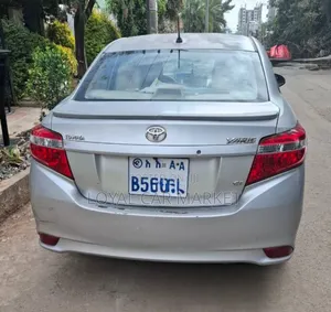 Toyota Yaris 2014 Silver