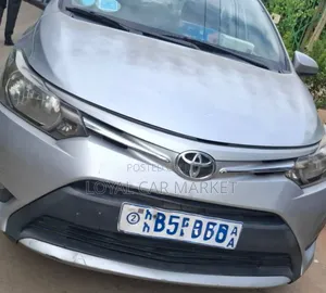 Toyota Yaris 2014 Silver