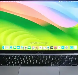 New Laptop Apple MacBook Air 2019 8GB Intel Core I5 SSD 256GB
