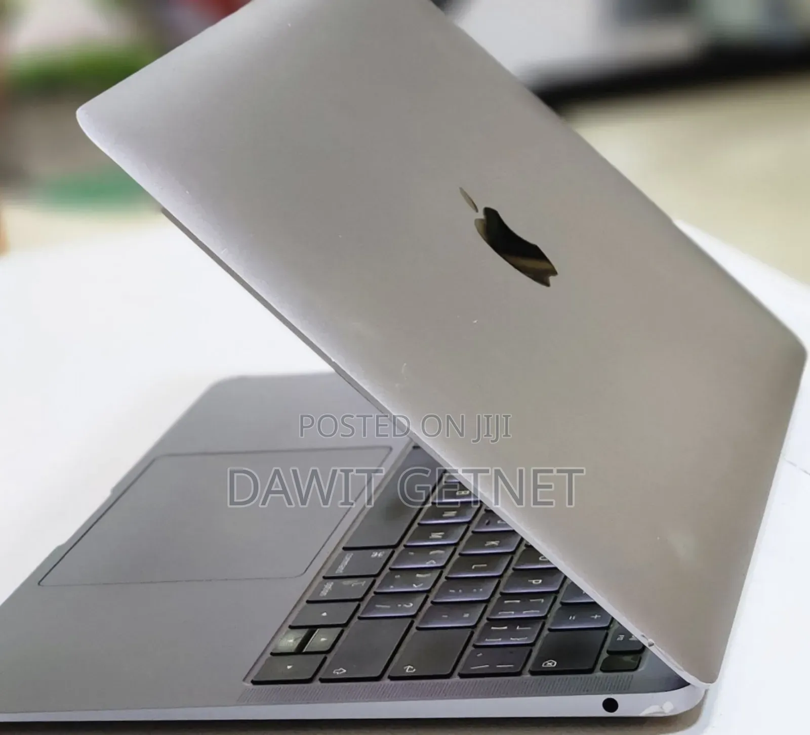 New Laptop Apple MacBook Air 2019 8GB Intel Core I5 SSD 256GB