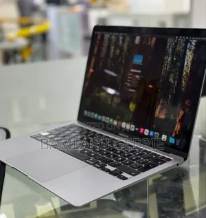Photo - New Laptop Apple MacBook Air 2020 8GB Intel Core I3 SSD 256GB