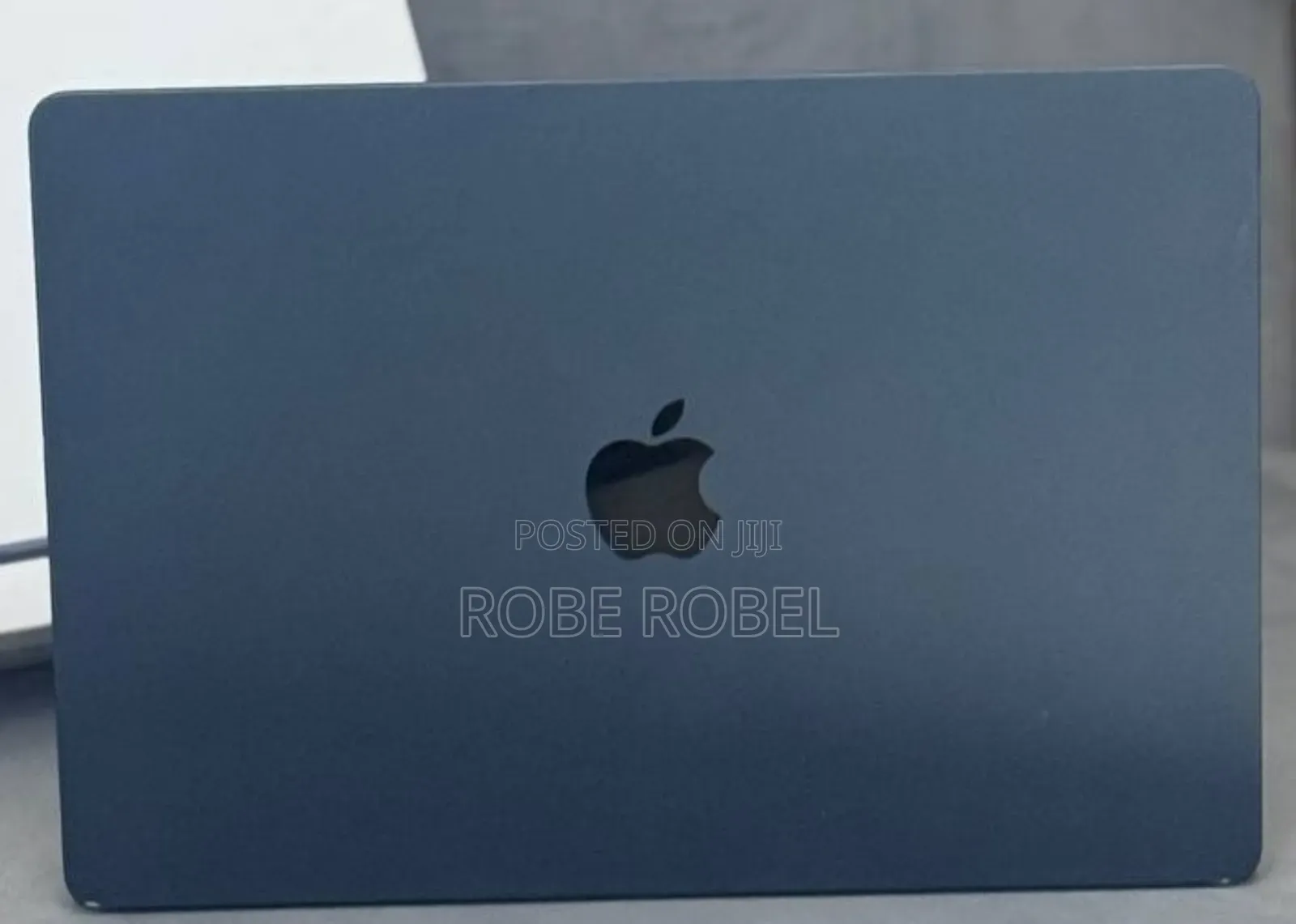 New Laptop Apple MacBook Air 2022 M2 8GB Intel Core M2 SSD 256GB