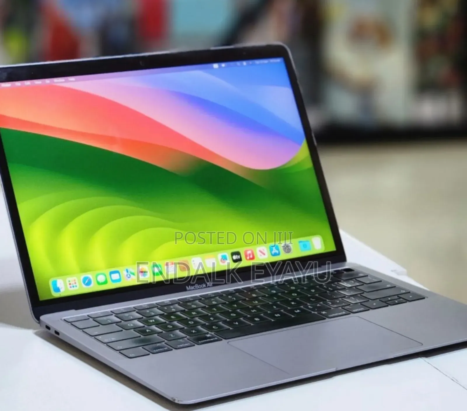 New Laptop Apple MacBook Air 2019 8GB Intel Core i5 SSD 256GB