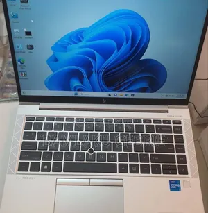 New Laptop HP EliteBook 840 G8 16GB Intel Core I5 SSD 512GB