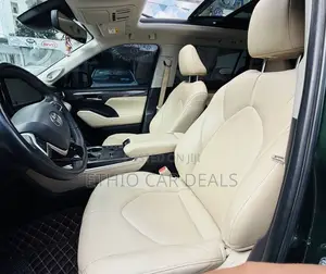 Toyota Highlander XSE FWD 2024 Green