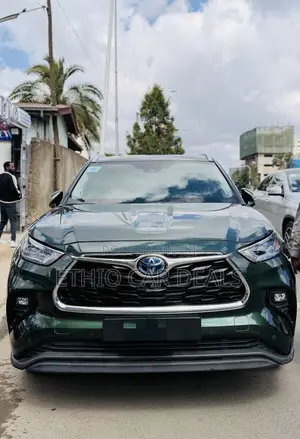 Toyota Highlander XSE FWD 2024 Green