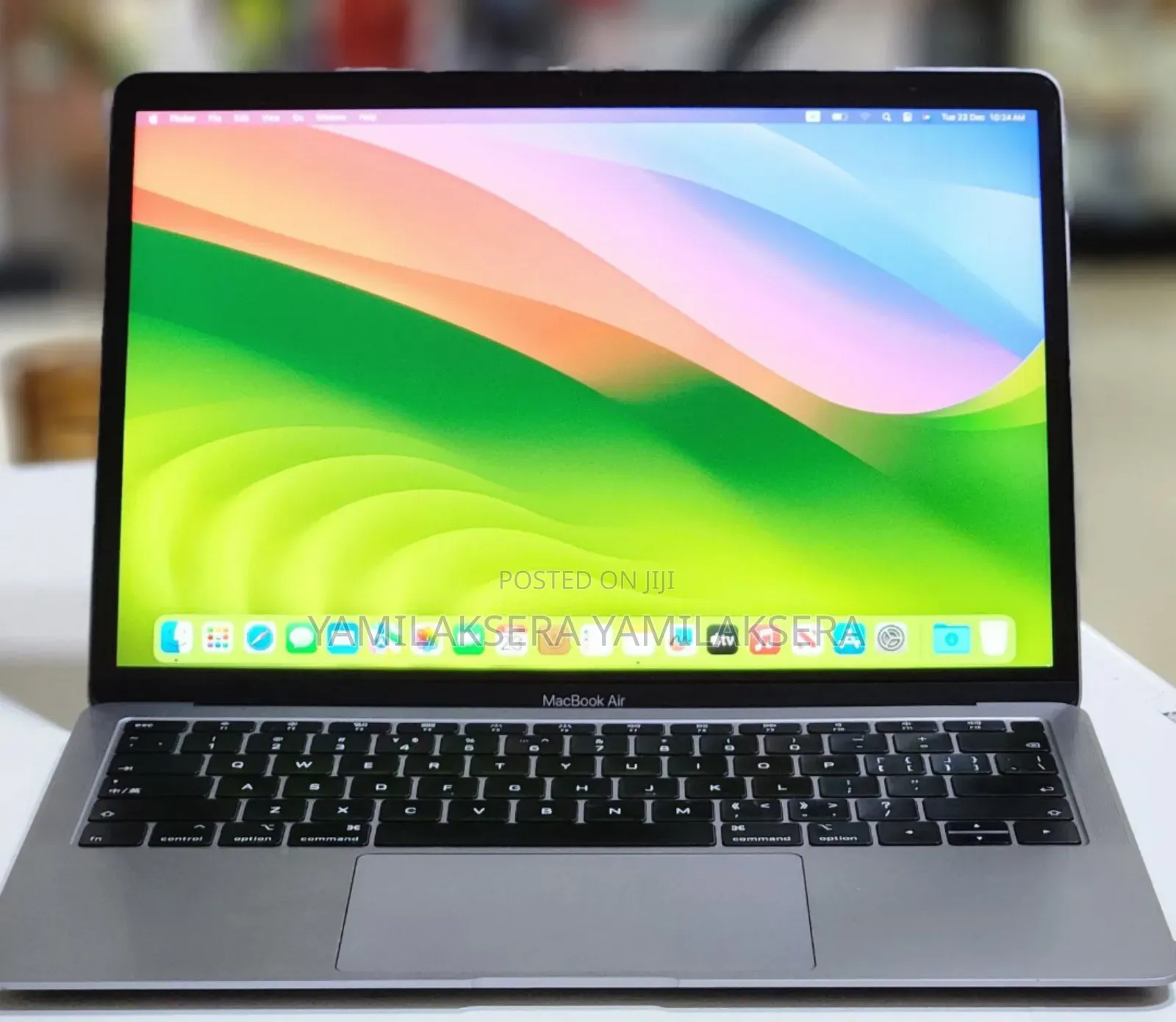 New Laptop Apple MacBook Air 2019 8GB Intel Core i5 SSD 256GB