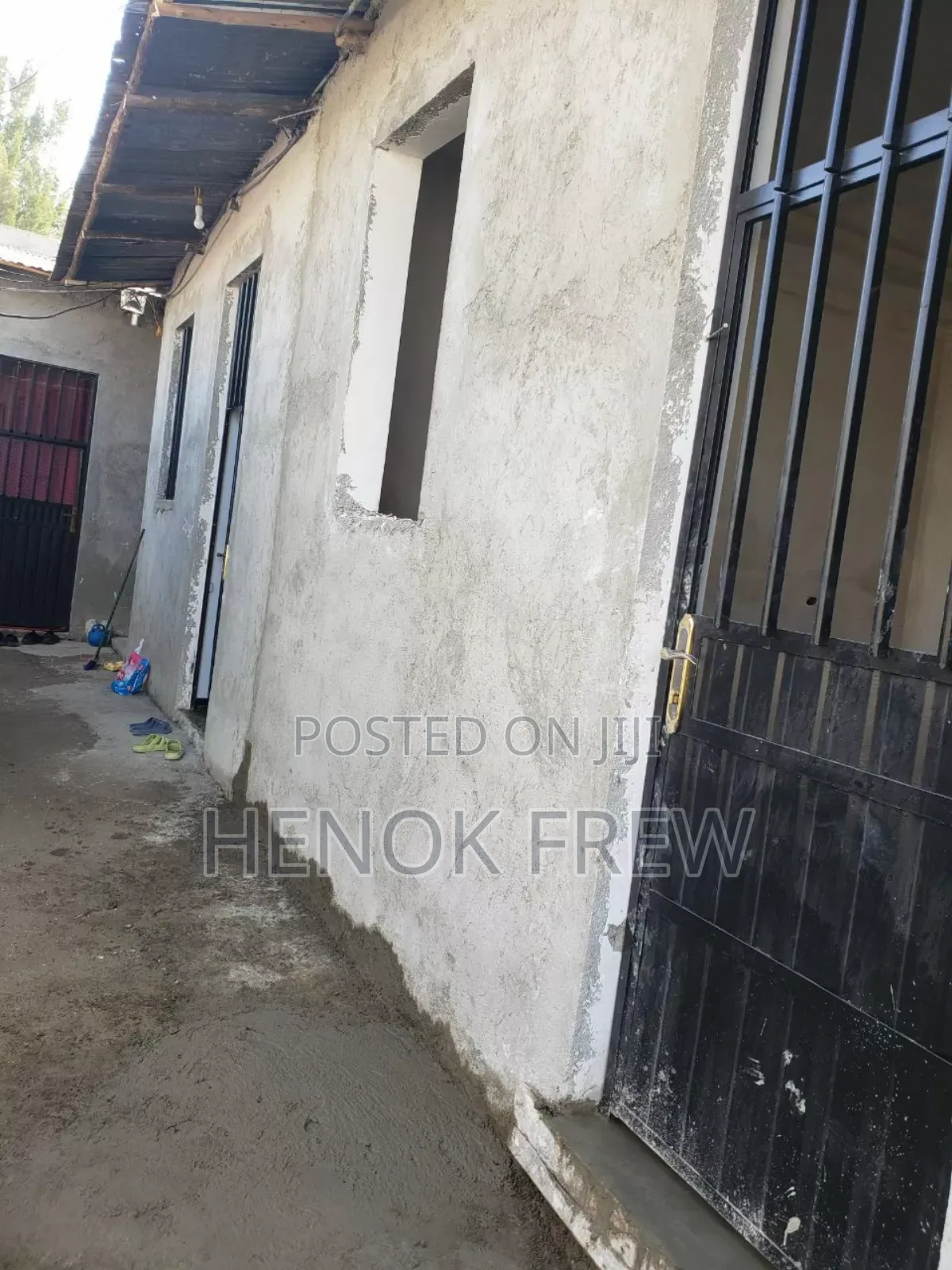 5bdrm Villa in Nifas Silk-Lafto for sale