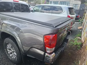 Toyota Tacoma Limited 2017 Gray