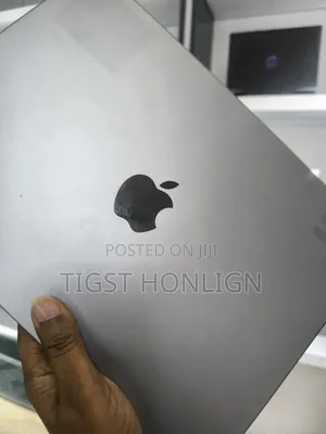 New Laptop Apple MacBook Pro M1 16GB Apple M1 SSD 1T