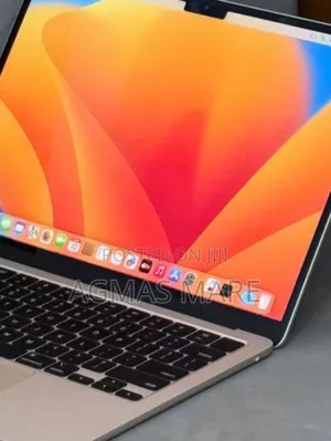 New Laptop Apple MacBook Air 2022 M2 8GB Apple M2 SSD 256GB