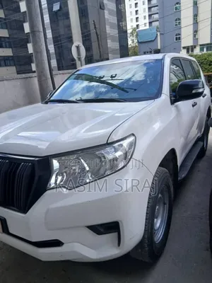 Toyota Land Cruiser Prado 2.8 2021 White