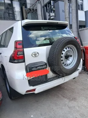 Toyota Land Cruiser Prado 2.8 2021 White