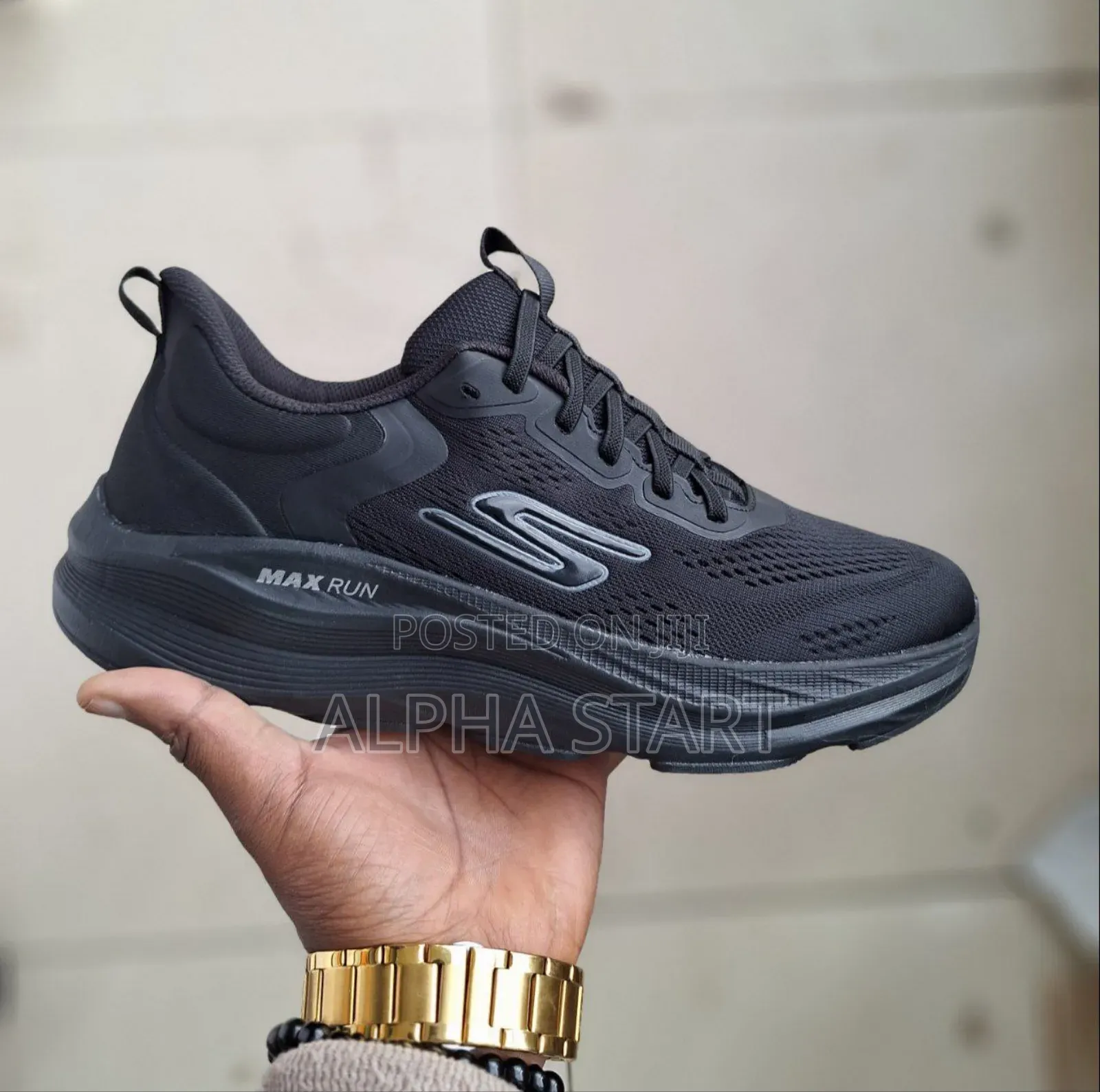 New Arrival Skechers Max Run Made in Vietnam
