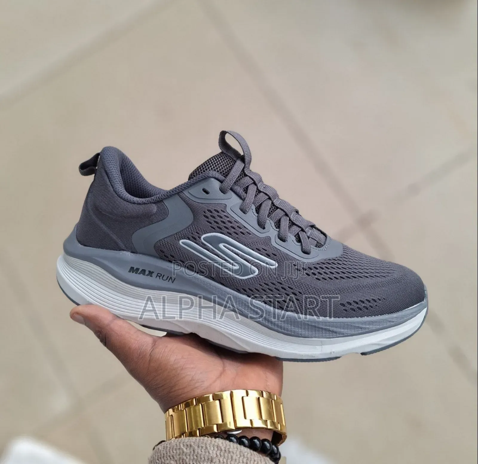 New Arrival Skechers Max Run Made in Vietnam