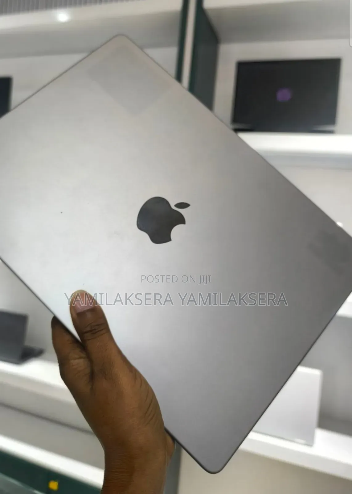 New Laptop Apple MacBook Pro M1 16GB Apple M1 Pro SSD 512GB