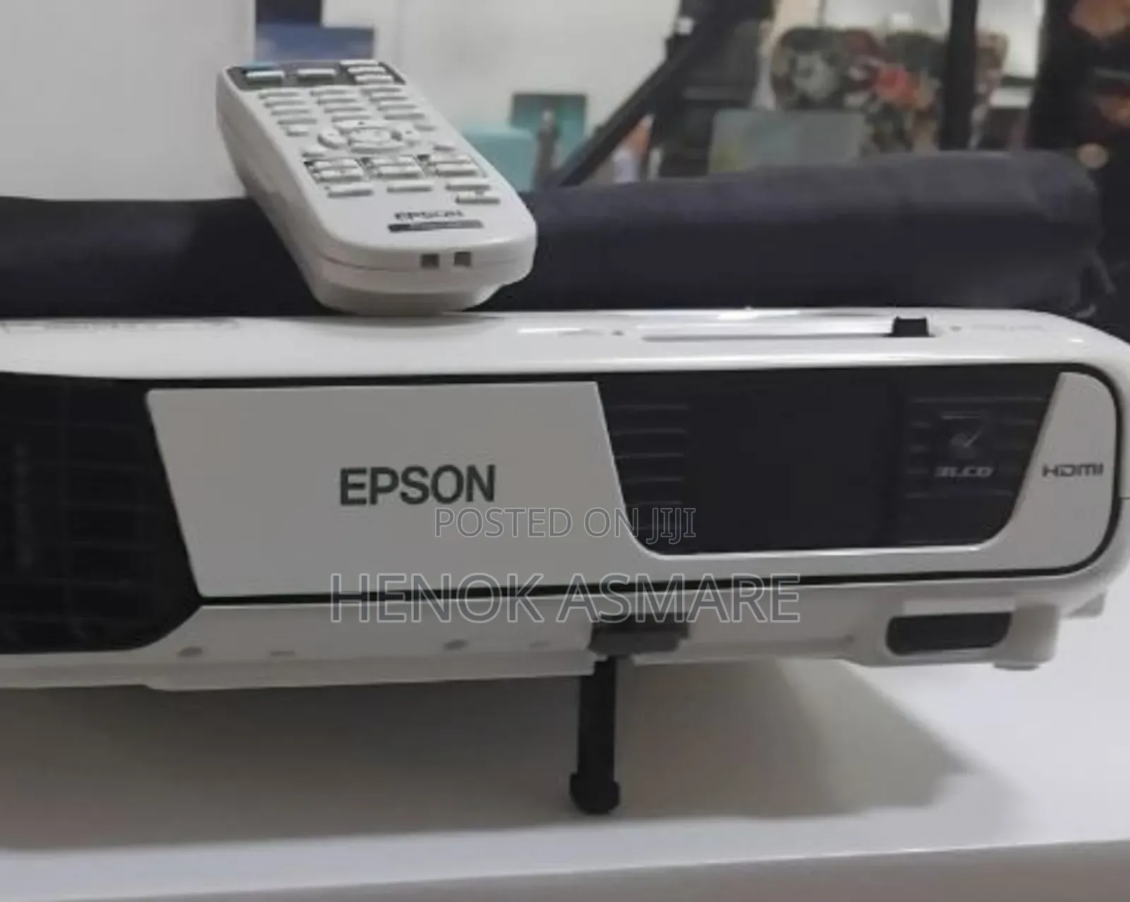 Epson Projector Model Name: Eb-X31 Hardware Interface: Vga, Usb, HDM