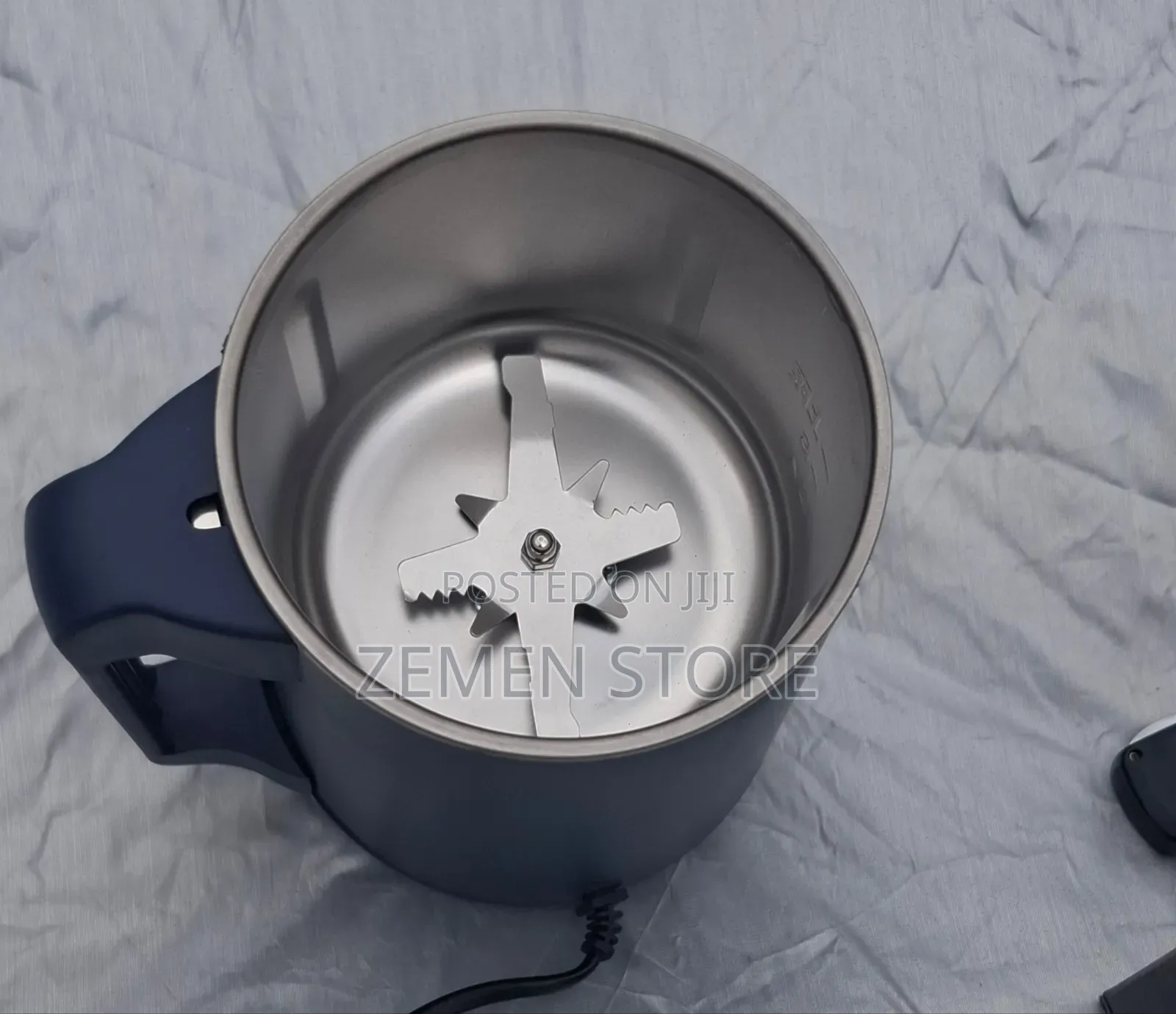 Multifunctional Grinder 300 Watt ሃይል ይጠቀማል