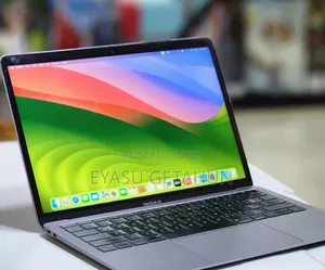 New Laptop Apple MacBook Air 2019 8GB Intel Core I5 SSD 256GB