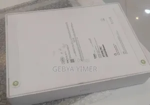 New Apple iPad 10.2 (2021) 128 GB Silver