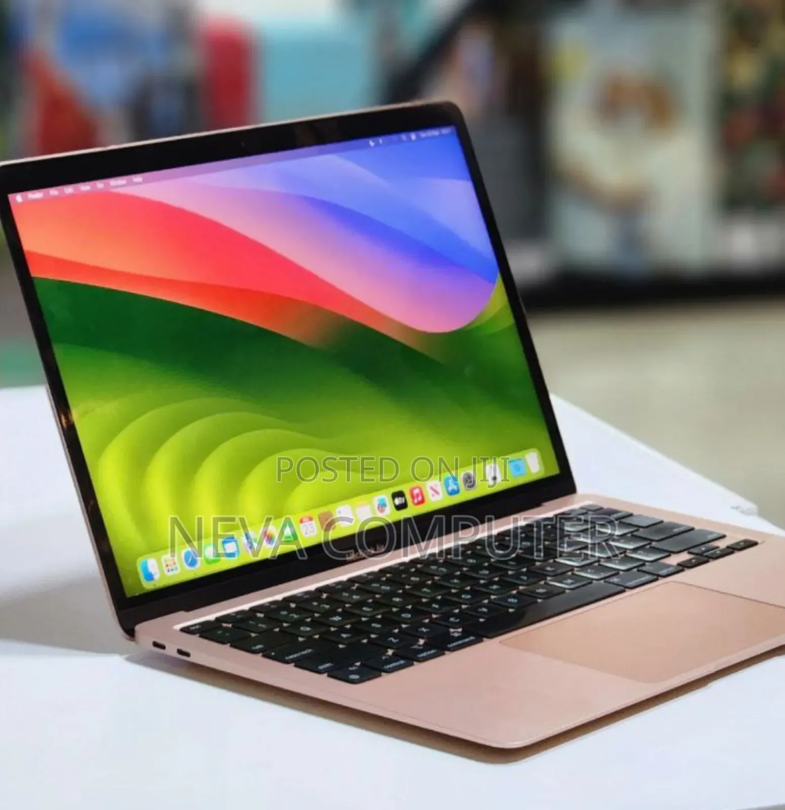 New Laptop Apple MacBook Air 2020 M1 8GB Intel Core I7 SSD 256GB