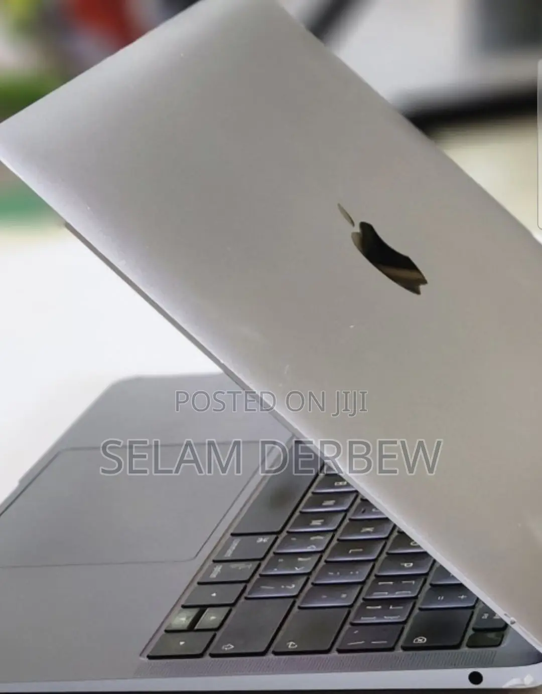 New Laptop Apple MacBook Pro 2019 8GB Intel Core I5 SSD 256GB