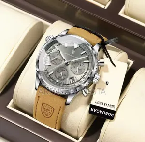 Poedagar Men's Quartz Chronograph Watch With a Black