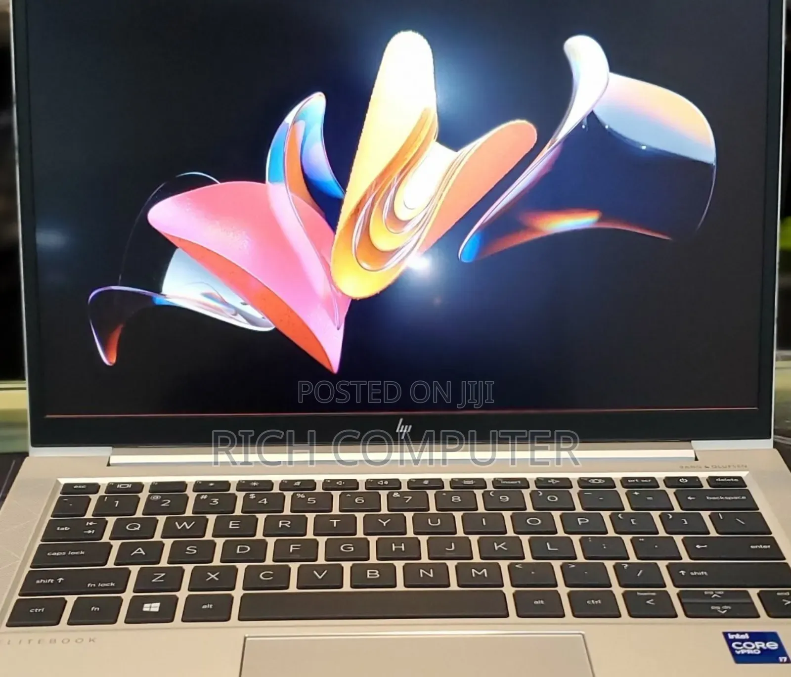 New Laptop HP EliteBook 830 G8 16GB Intel Core I7 SSD 512GB