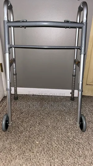 Bold Walker Brand Foldable Heavy Duty ወከር የሚታጠፍ የማይዝግ ወከር Walker