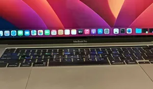 New Laptop Apple MacBook Pro 2019 16GB Intel Core I7 SSD 512GB