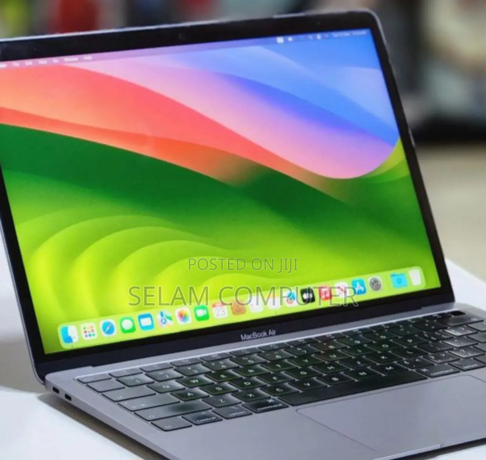 New Laptop Apple MacBook Pro 2019 8GB Intel Core I5 SSD 256GB