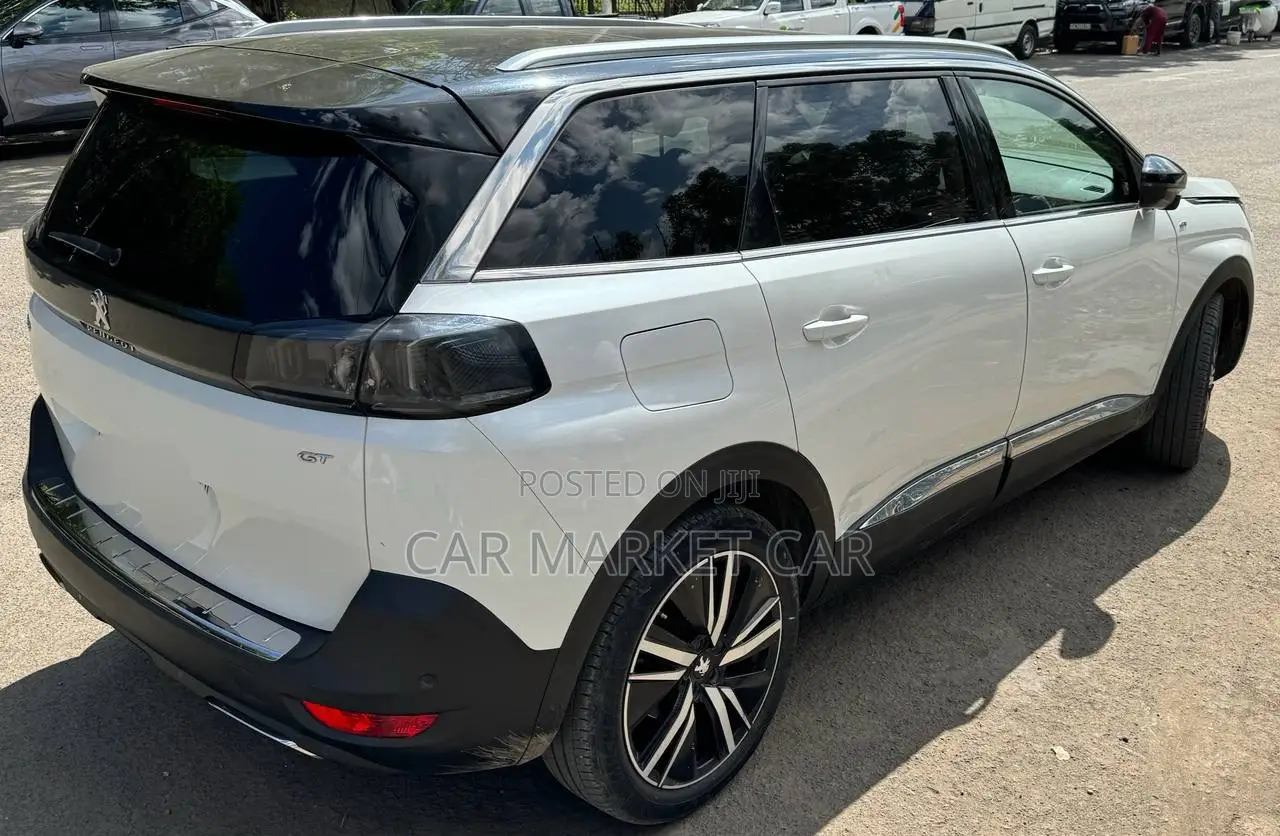 Peugeot 5008 1.2 PureTech 130 GT Line 2021 White