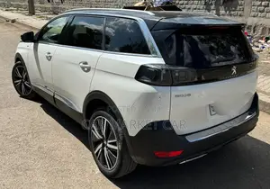 Peugeot 5008 1.2 PureTech 130 GT Line 2021 White