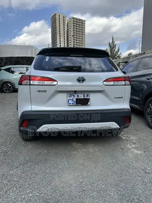 Toyota Corolla Cross 2024 White