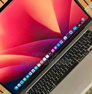 Photo - New Laptop Apple MacBook Pro 2019 16GB Intel Core I7 SSD 512GB