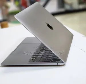 New Laptop Apple MacBook Air 2019 8GB Intel Core I5 SSD 256GB