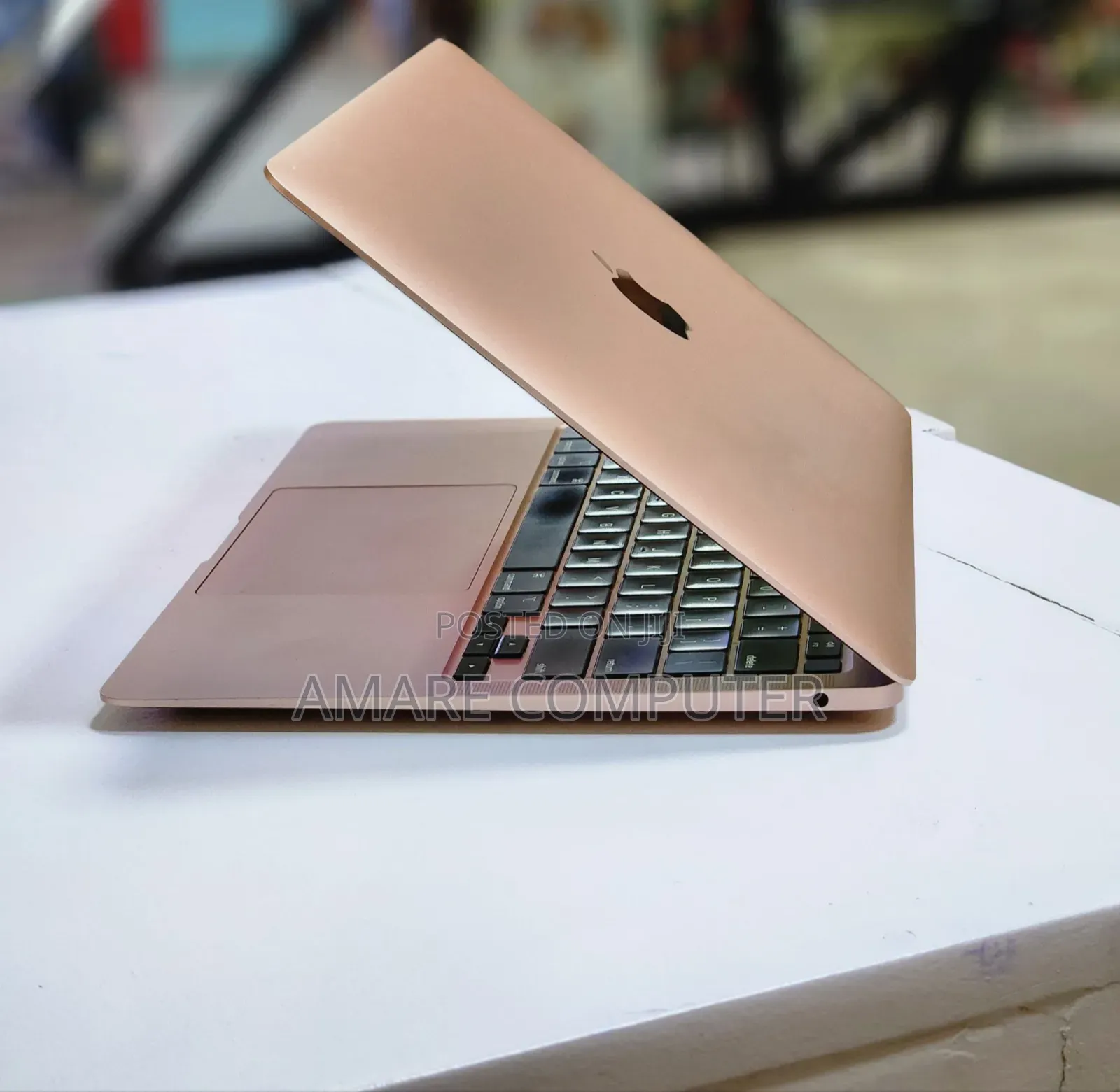 New Laptop Apple MacBook Air 2020 M1 8GB Apple M1 SSD 256GB