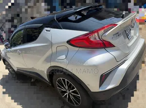 Toyota C-HR 2018 Silver