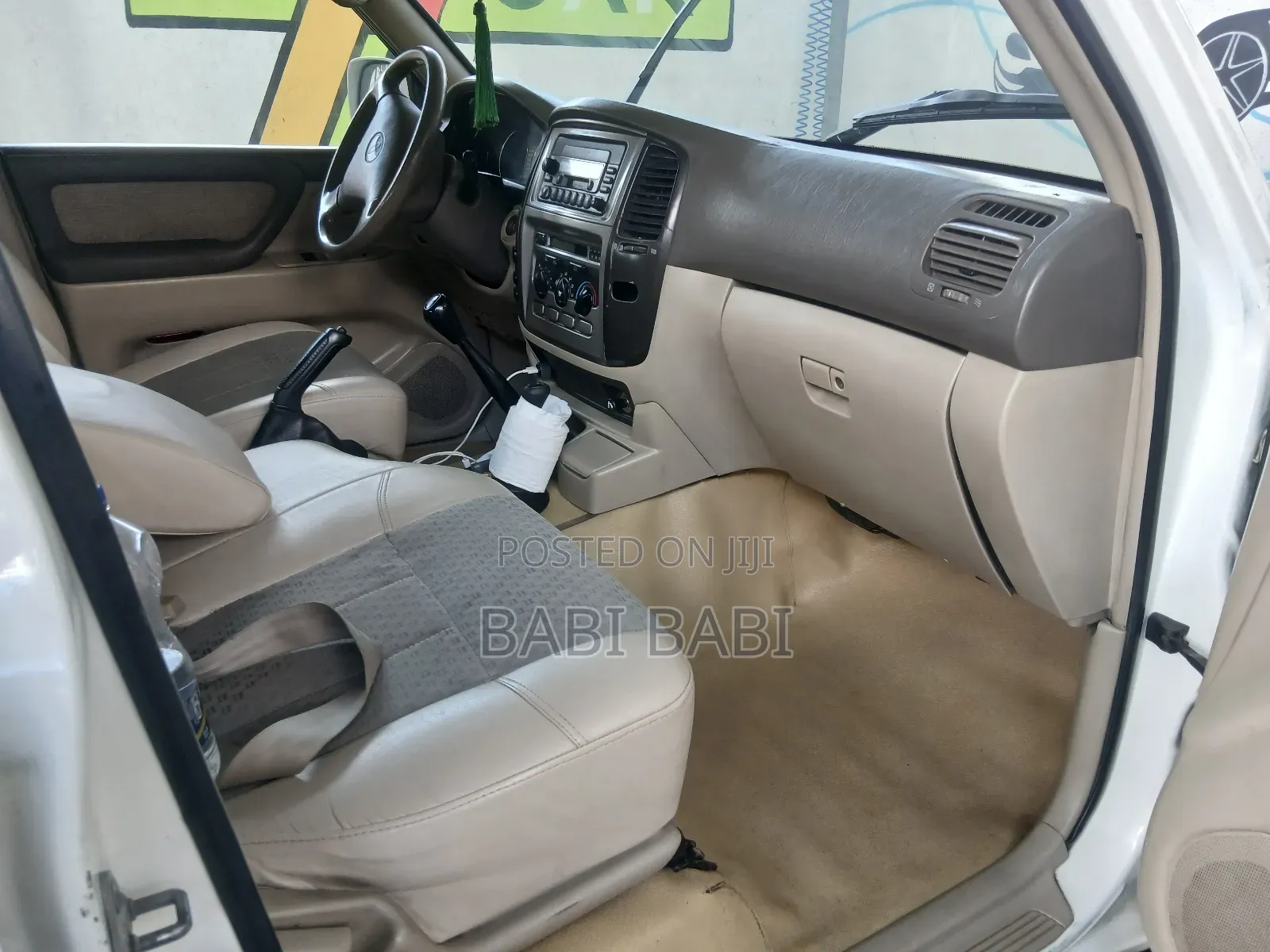 Toyota Land Cruiser 2007 White